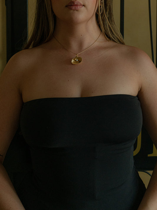 Shell with Pearl Necklace