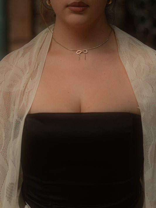1979 Avon Bow Necklace